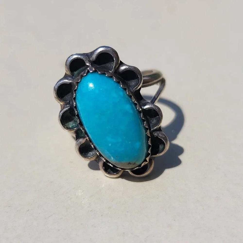 Vintage Sterling Silver Turquoise Ring Size 4.5 Blue Oval Scalloped Statement